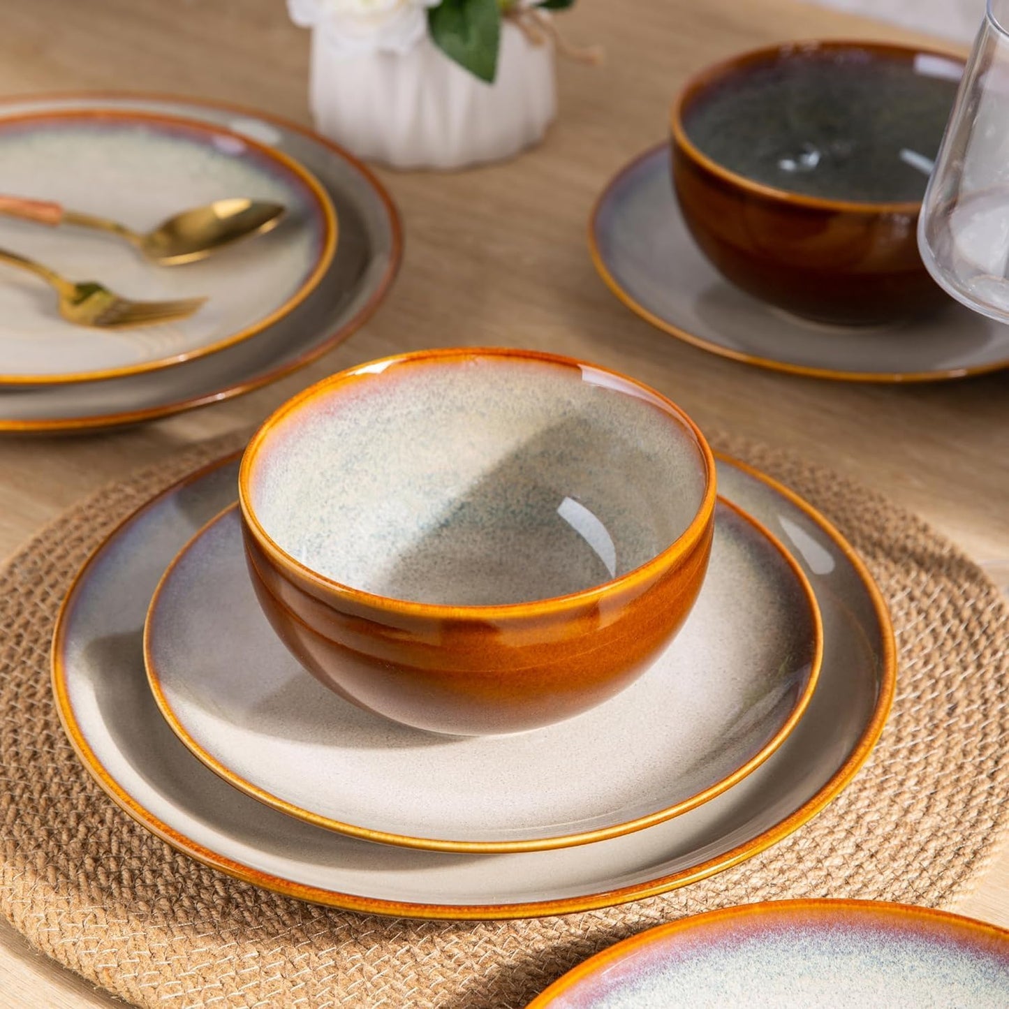 LeRatio Ceramic Dinnerware Sets for 6,18-Piece Plates and Bowls,Handmade Reactive Glaze Dishes Set,Chip Resistant and Scratch Resistant | Oven Dishwasher & Microwave Safe,Service for 6-Kahki