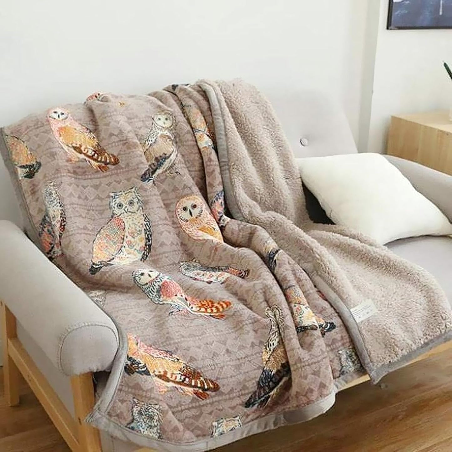 UKELER Flannel Sherpa Throws 60'' x 50'' - Cute Colorful Owl Design Soft Plush Flannel Blanket Throws for Bed/Couch/Sofa/Office/Camping