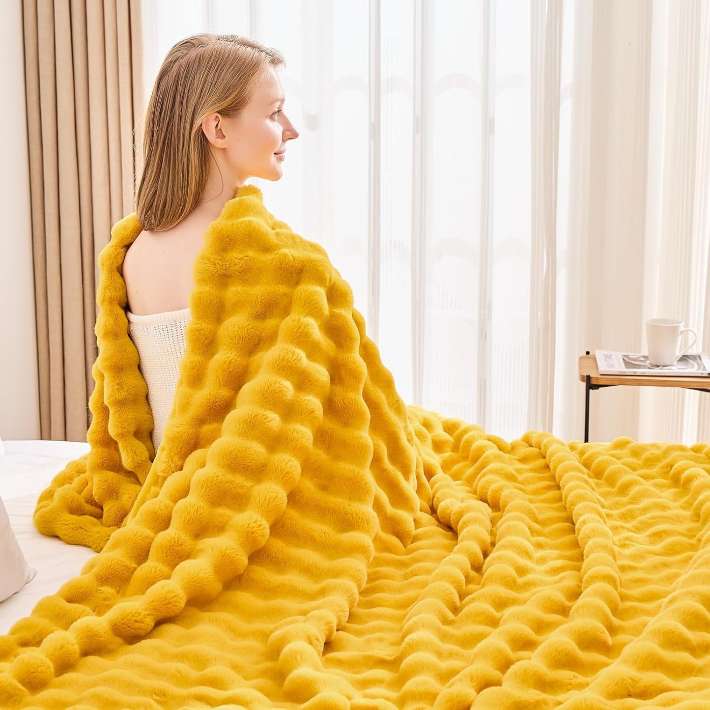 NEWCOSPLAY Faux Fur Twin Blanket Mustard Yellow Bubble Blanket Thick Warm Soft for Couch Sofa Bed 550GSM (Mustard Yellow, Twin(60"x80"))