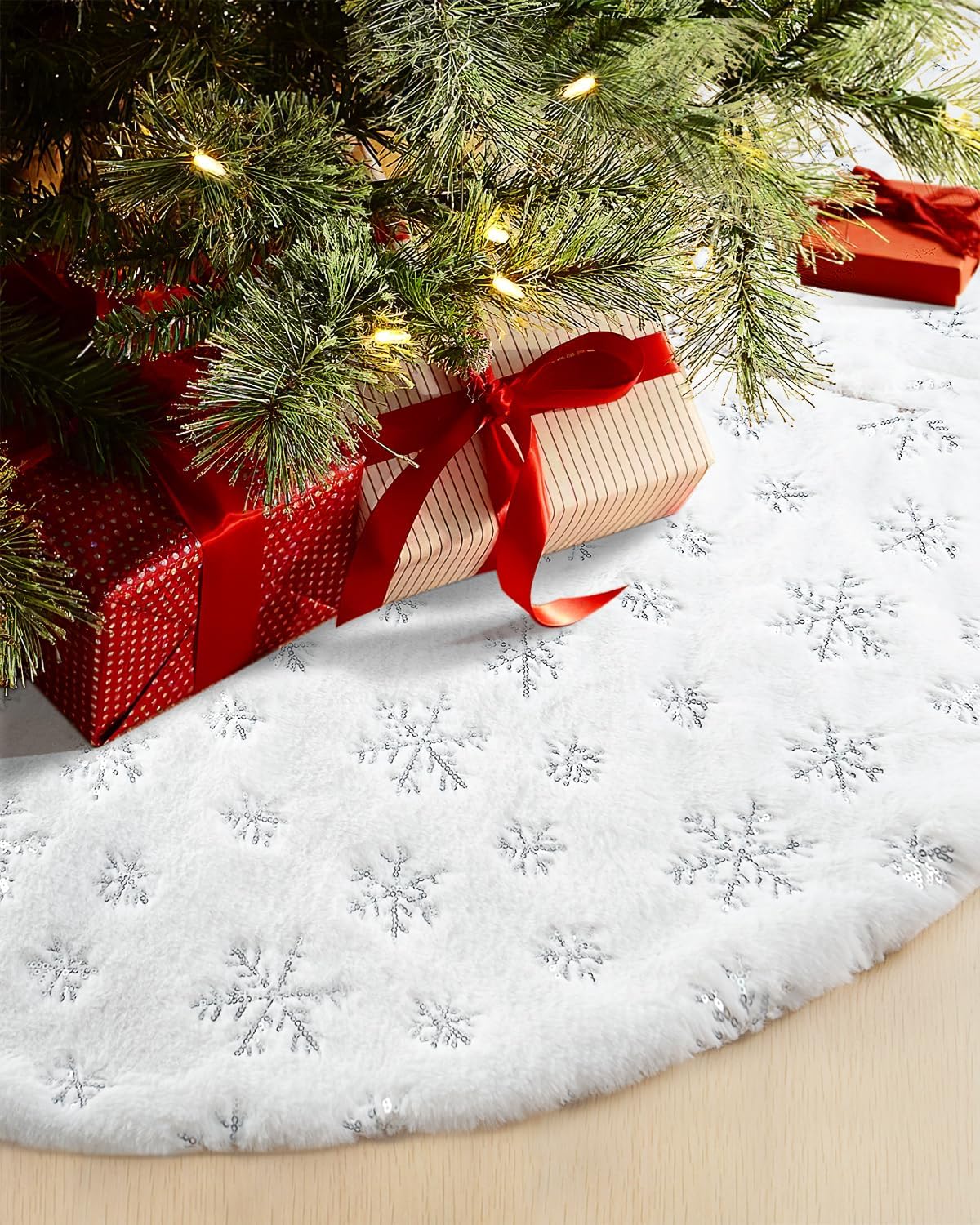 COOLWUFAN 36 Inches Christmas Tree Skirt for Xmas Tree Holiday Party Decorations White Plush Silver Sequin Snowflake (Silver)