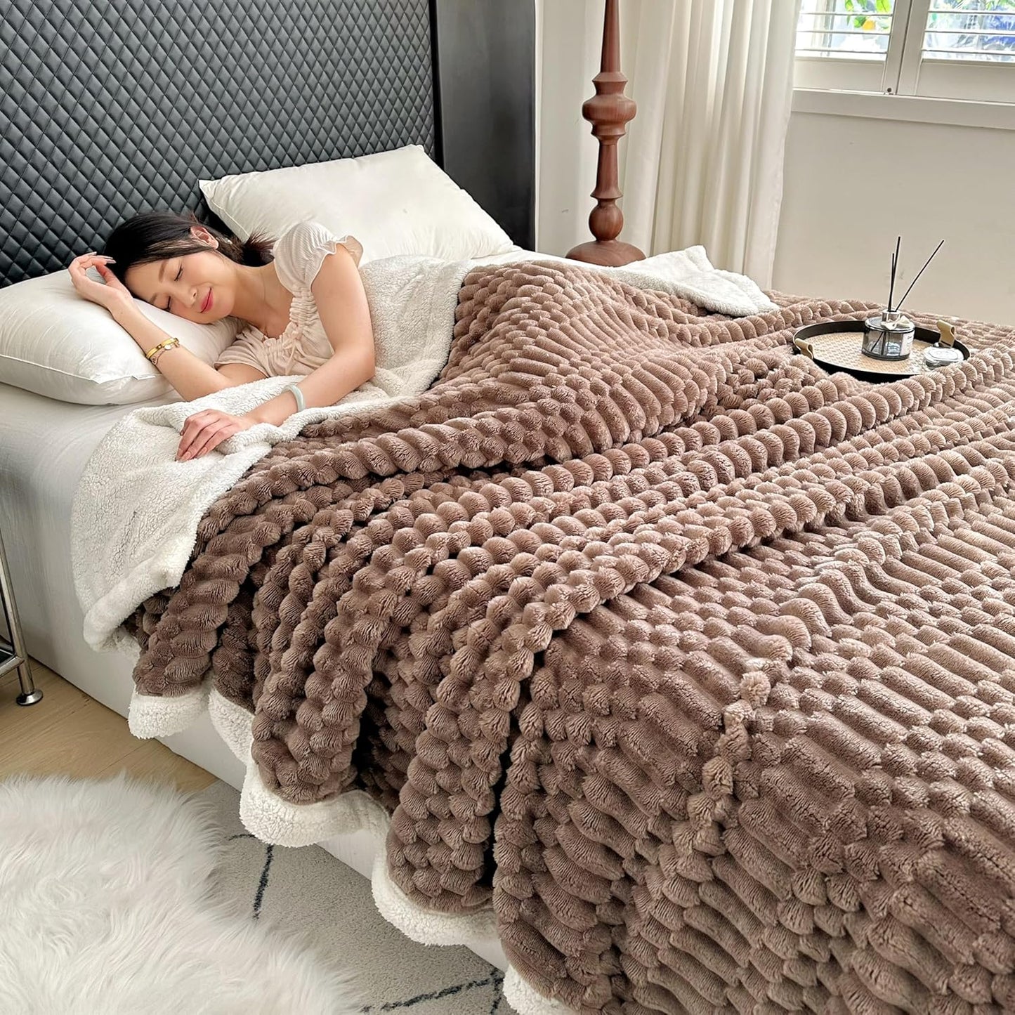 UKELER Sherpa Throw Blanket 60 × 80 inch, 470 GSM Striped Sherpa Fleece Blankets for All Season, Warm and Cozy Blanket for Couch Sofa Bed Office Camping, Coffee